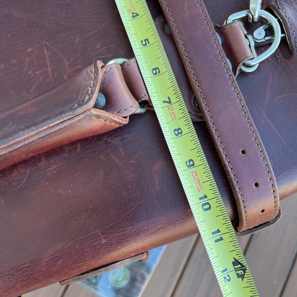 Saddleback leather - side pocket leather duffel bag. - Picture 5 of 14